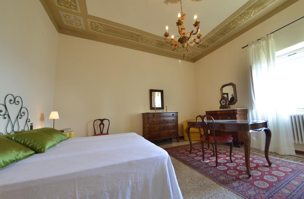 Villa Buonaparte 圣米尼亚托 客房 照片